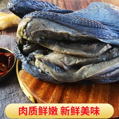 Grassland Running Chicken, One Black-bone Chicken per Pack (Comes with 88g of Chinese Dates and Wolfberries as a Gift)
