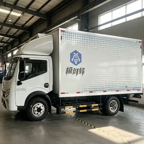 AOK Zero-Glue High-Pressure Foaming 4.2m Refrigerated Truck Body AOK-XCQD420 Light-Duty Cold Chain Insulated Box